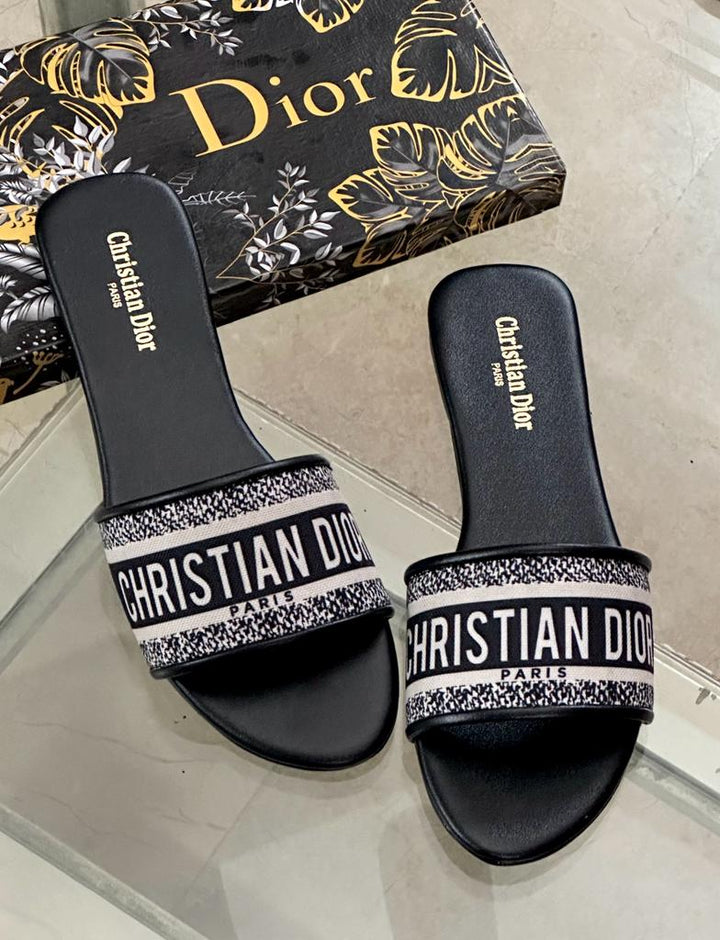 DD black combo slipper&bag