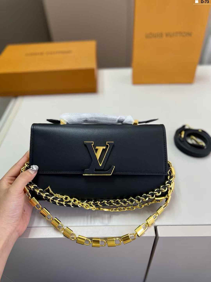 Wallet Chain Capucines