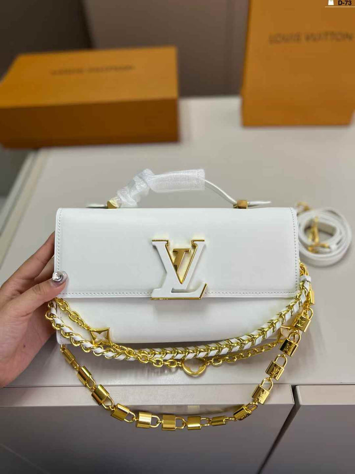 Wallet Chain Capucines