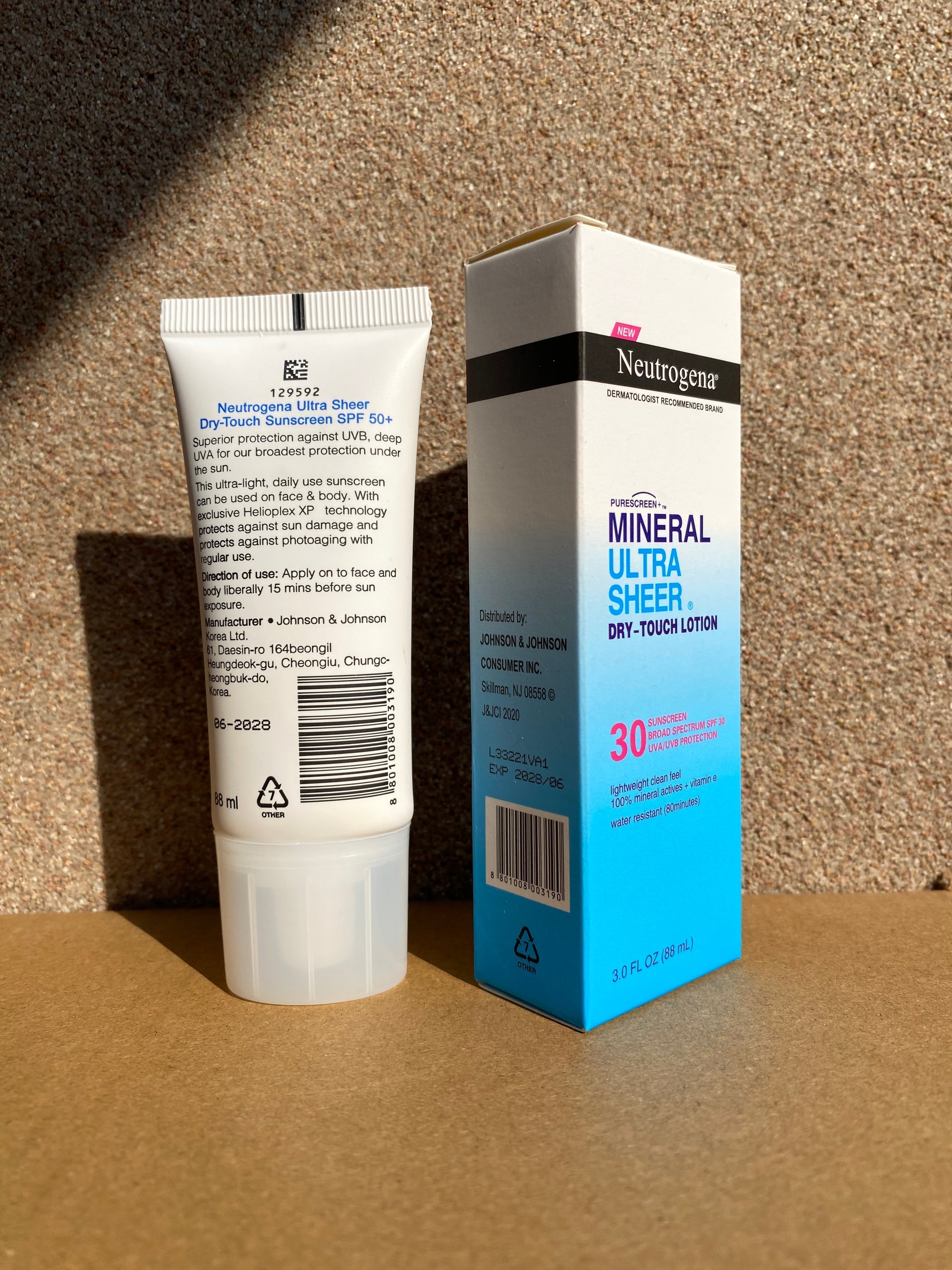 Neutrogena Mineral Ultra Sheer Dry Touch Lotion sunscreen spf 30 - Classy Touch Pk