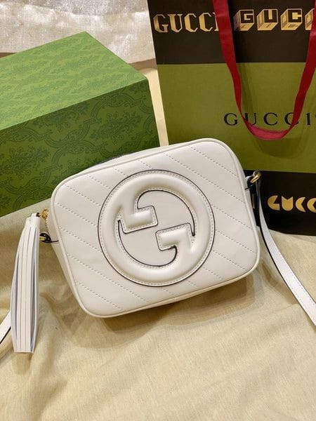 GGi Blondie